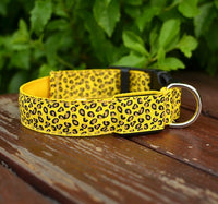 Adjustable LED Dog Collar – Safety Nylon Pet Collar with Leopard Print